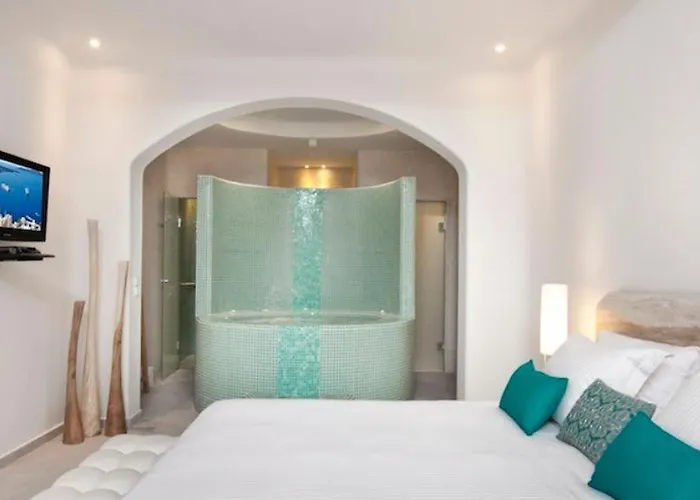 Allure Suites