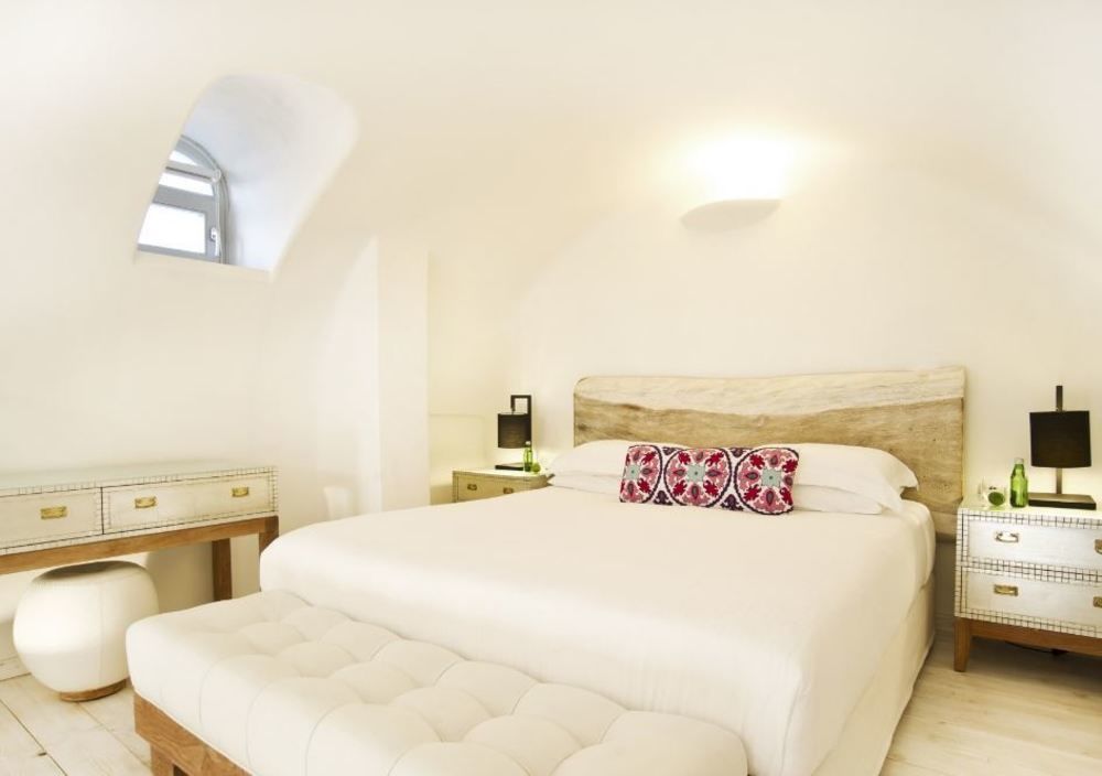 Allure 4* Fira (Santorini)